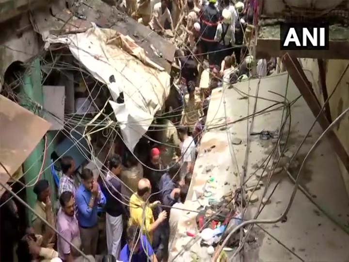 मुंबई /	डोंगरी में 100 साल पुरानी इमारत गिरी; 12 की मौत, 9 घायल
