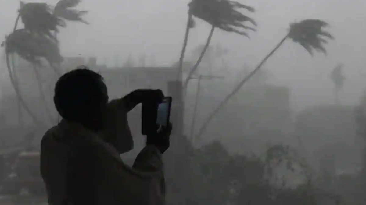 Cyclone Amphan: आज 185 किमी की रफ्तार से आएगी तबाही, 1999 के बाद सबसे बड़ा चक्रवाती तूफान
