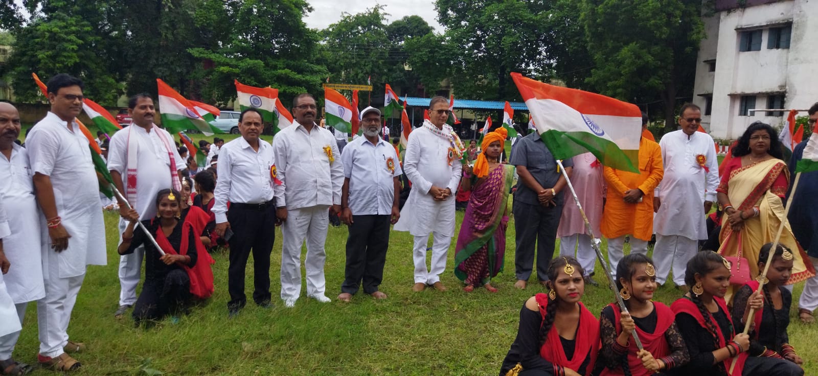 सरस्वती विद्या मंदिर इंटर कॉलेज ककरी परियोजना में  स्वतंत्रता दिवस समारोह संपन्न